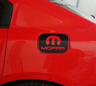 Dodge Charger MOPAR Sovrapposizione in vinile per porta a gas 2011+ Adesivo decalcomania Hemi 2015+