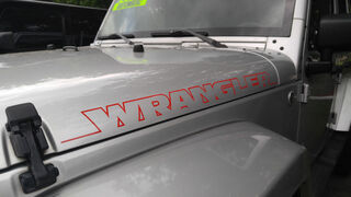 2 pezzi Nuovo Wrangler Hood Side Decal Graphic Jeep Wrangler Rubicon Sahara Qualsiasi colore