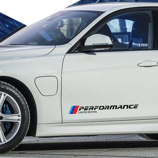 Una coppia di decalcomanie per adesivi per carrozzeria della porta laterale dell'auto Strisce grafiche M Performance per BMW
