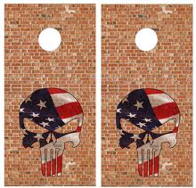 Set Adesivi in Vinile per Tavolo Cornhole con Teschio e Bandiera USA in Stile Punisher su Muro di Mattoni_2