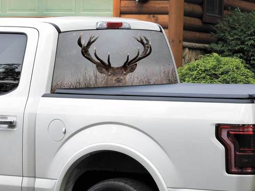 Testa di cervo nella natura invernale Adesivo per finestrino posteriore Pick-up Truck SUV Auto di qualsiasi dimensione