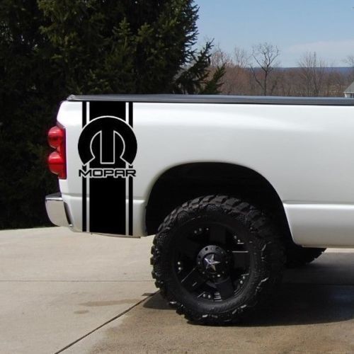 Mopar Set di adesivi a strisce per il letto di (2) per camioncino Pick-up Strisce per letto Ford Dodge Toyota Chevy Nissan Pickup
