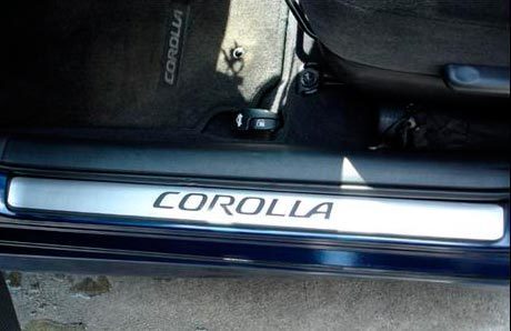 Set di Adesivi in Vinile per Battitacco per Toyota Corolla