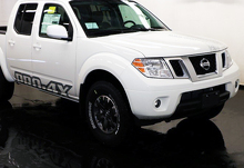 Kit adesivi in vinile cofano e laterali Pro-4X per Nissan Frontier 2016_2