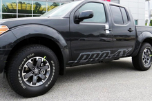Kit adesivi in vinile cofano e laterali Pro-4X per Nissan Frontier 2016_3