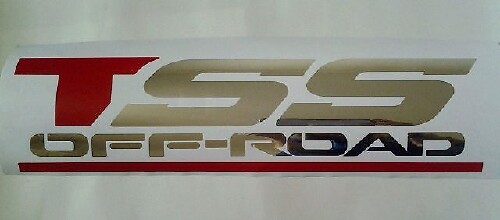 TOYOTA TSS OFF ROAD DECALS ADESIVI, rosso e argento cromato (SET)
