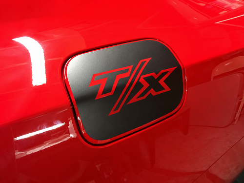 T/X Contorno Copertura Sportello Carburante Adesivo in Vinile per Parafango Posteriore Dodge Charger 2011-2017