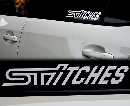 Adesivo in Vinile con Ricami STI per Finestrino Subaru