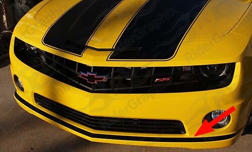 Striscia di accento sulla fascia inferiore della Chevrolet Camaro SS 2010-2013
