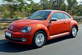 Volkswagen Beetle 2011-2018 decalcomanie grafiche a strisce a strisce rocker 1
