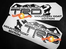 Coppia di adesivi per decalcomanie laterali in vinile TRD Mountains Goat Edition per Toyota 4Runner Tundra Tacoma FJ Cruiser
 2