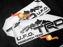 Coppia di adesivi per decalcomanie in vinile laterali TRD UFO Research Team per Toyota Tacoma
 2