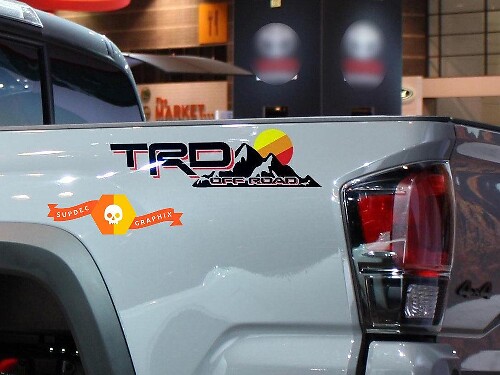 Adesivi in vinile vintage da comodino TRD Off Road Mountains Sunset 2 pezzi per Toyota Tacoma Tundra FJ Cruiser