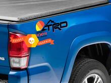 Coppia di TRD 4x4 Off Road Mountains Line Vintage Old Style Sunset Line Style Bed Side Vinyl Stickers Decal Toyota Tacoma Tundra FJ Cruiser
 2