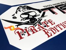 Kit Adesivi Vinile per Sponde Cassone TRD Pirate Edition per Camion Toyota_3