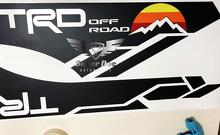 Adesivo in Vinile Stile Vintage TRD TEQ per Fiancata Toyota Tacoma 2013-2020_2