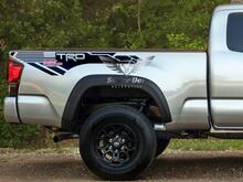 TRD 4x4 PRO Sport Off Road Bandiera USA Adesivi laterali in vinile Decal adatta per Tacoma 2013 - 2020 o Tundra 2013 - 2020
 2