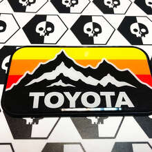 Adesivo Decalcomania Emblema Retro Vintage Montagne Toyota con Polistirene ad Alto Impatto 3