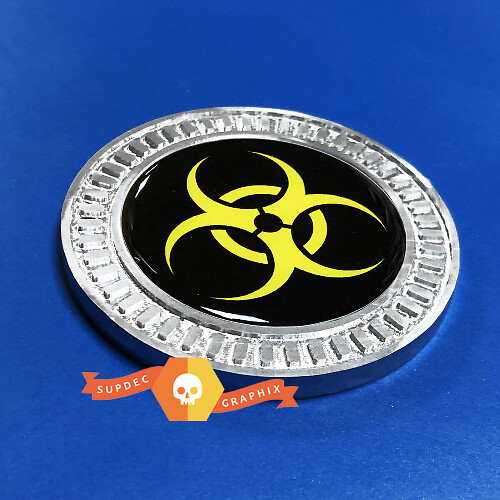 Distintivo Emblema 3D in Alluminio Giallo Biohazard per Jeep Wrangler