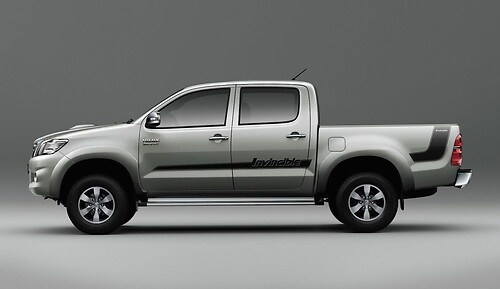 Toyota HILUX Invincible Grafica laterale Adesivo Decalcomania striscia Adesivo Decalcomania
